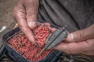 Korum Grub Feeder 30g